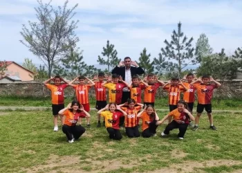 Mauro Icardi, Muşlu küçük hayranlarını paylaştı!