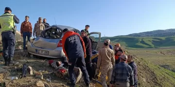 Muş’ta takla atan otomobilde 4 kişi yaralandı!