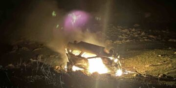 Muş’ta, takla atan otomobildeki 2 kişi canlarını zor kurtardı!