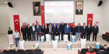 Muşlu 80 çiftçiye hibeli kuru fasulye ve nohut tohumu dağıtıldı!