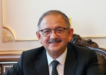 Bakan Özhaseki açıkladı: Evlerimizi hak sahiplerine etap etap teslim ediyoruz