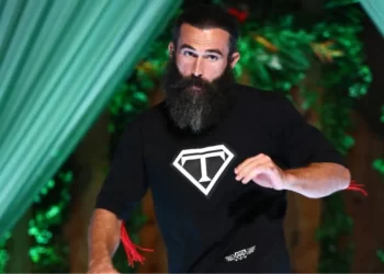 Survivor Turabi’den olay paylaşım: ‘Kim derdi bu tip milyon dolarlar kazanacak’