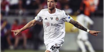 Beşiktaş 7 Yıldız İsimle Temasa Geçti!
