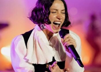 Zeynep Bastık ameliyat olacağını açıkladı