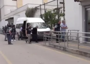 ‘KALKAN-21’ operasyonlarında 16 göçmen kaçakçılığı organizatörü yakalandı