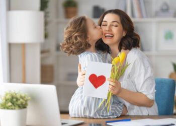 Anneler günü ne zaman? Mayıs ayının kaçında kutlanıyor?