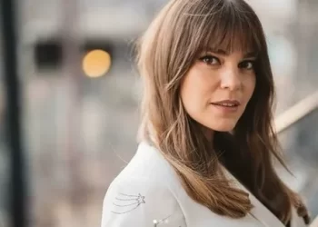 40 yaşına giren Aslı Enver’e arkadaşlarından mesaj yağdı! Aslı Enver Kimdir?