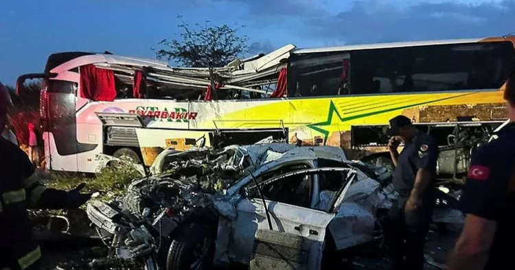 Bakan Yerlikayadan Mersindeki kazaya iliskin aciklama habermeydan