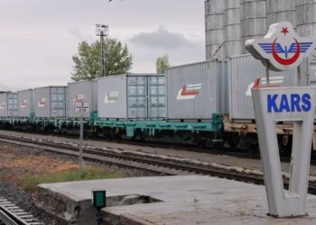 Bakü-Tiflis-Kars Demiryolu Hattı yeniden hizmete açıldı