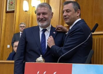 CHP’ye katılan Bahadır Erdem kimdir?