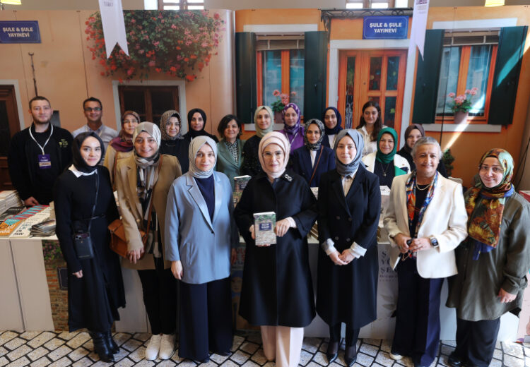 Emine Erdogandan Sule Yuksel Senler Vakfi Kitap ve Kultur Gunleri paylasimi habermeydan