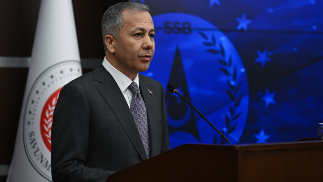 Bakan Yerlikaya: FETÖ taktikleriyle kurulan tuzakları yerle bir edeceğiz FETO taktikleriyle kurulan tuzaklari yerle bir edecegiz habermeydan