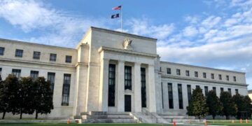 Merakla bekleniyordu! Fed faiz kararı netleşti