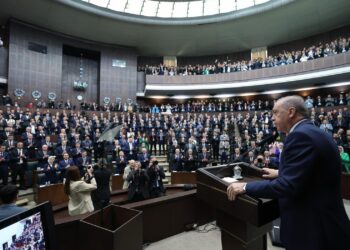 Erdoğan: Hak bildiğimiz inandığımız yolda azimle ve sabırla yürüyeceğiz