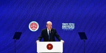 Erdoğan: Kaleminden kan damlayan sözde hukukçuları unutmayacağız