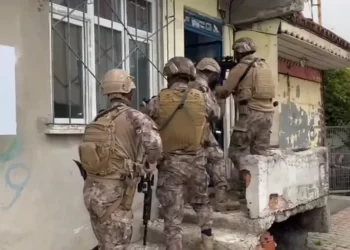 ‘MAHZEN-42’ operasyonlarında 2 ayrı suç örgütü çökertildi