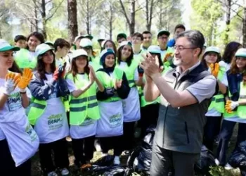 Orman Benim kampanyasında 313 ton çöp toplandı