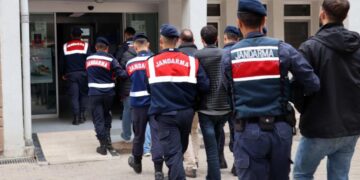 ‘SİBERGÖZ-38’ operasyonlarında 51 şüpheli yakalandı