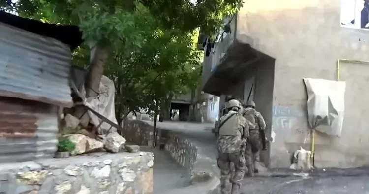 SIBERGOZ 40 operasyonlarinda 181 supheli yakalandi habermeydan