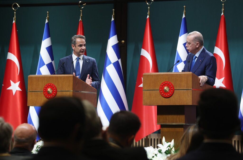 Yunanistan Basbakani Micotakis habermeydan