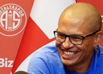 Antalyaspor’un, yeni teknik direktörü Alex de Souza!