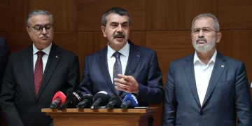 Bakan Tekin’den yeni müfredat hakkında açıklama