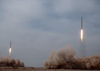 Japon Denizi’ne balistik füzeler fırlatıldı