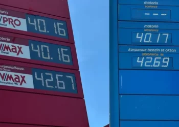 Benzin istasyonlarında tek fiyat uygulaması tabelalara yansıdı