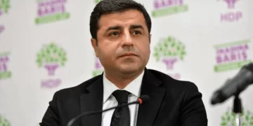 MHP'den Selahattin Demirtaş mesajı: "Tahliyeden başka bir seçenek yoktur" Selahattin Demirtaş’ın davası ertelendi