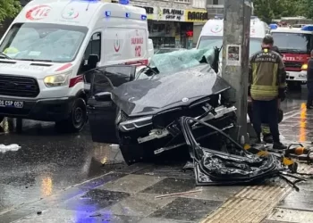 Ankara’da feci kaza: 1 ölü, 4 yaralı