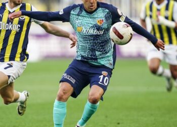 Fenerbahçe, evinde Kayserispor’u rahat geçti!