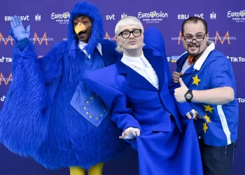 Eurovision’da Hollanda’nın temsilcisi diskalifiye edildi