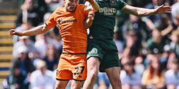 Hull City 3 puan farkla play-off’a kalamadı!