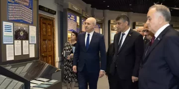 TBMM Başkanı Kurtulmuş, İsmailov ile bir araya geldi