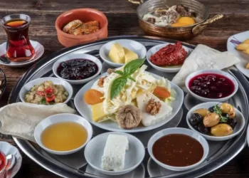 Dünyanın en iyi kahvaltıları açıklandı: Türkiye de listede!