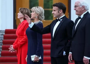 Fransa Cumhurbaşkanı 24 yıl sonra ilk kez Almanya’da