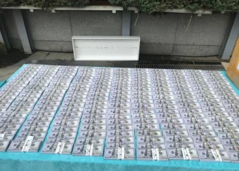 İstanbul’da sahte 1,5 milyon dolar ele geçirildi