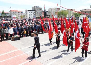 Muş’ta 19 Mayıs coşkuyla kutlandı!