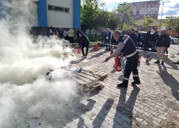 Muş’ta, VEDAŞ çalışanlarına deprem ve afet bilinci eğitimi verildi!