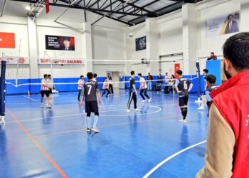 Muş Varto’da Liseler Arası Voleybol Turnuvası düzenlendi!