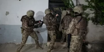 Elebaşılığını Umut Öken’in yaptığı organize suç örgütü çökertildi