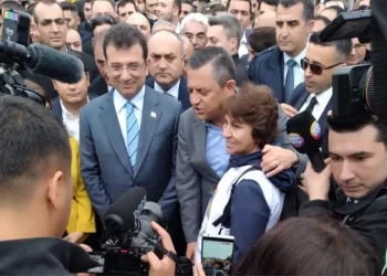 Özgür Özel tepki gösterdi: Birileri Taksim’i kendi egemenliğinde görüyor