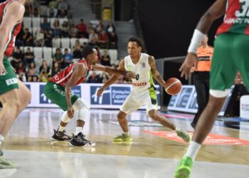 Pınar Karşıyaka, Manisa BBSK deplasmanında farklı kazandı!