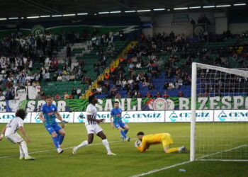 Rizespor ile Kasımpaşa yenişemedi!