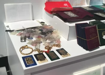 İstanbul’da sahte pasaport, kimlik ve vize şebekesine operasyon gerçekleştirildi