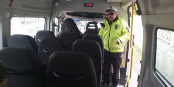 Sinop’ta 3 servis aracına ceza uygulandı!