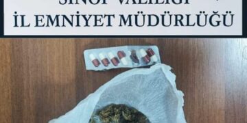 Sinop’ta yapılan kontrollerde şüpheli 3 kişiden uyuşturucu çıktı!