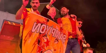 Sinop Türkeli’de, Galatasaray’ın şampiyonluğu coşkuyla kutlandı!