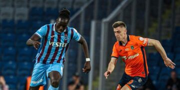 Trabzonspor, Başakşehir’i deplasmanda tek golle geçti!