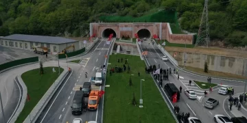 Yeni Zigana Tüneli’nden 1 milyon 770 bin araç geçti